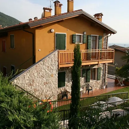 Residenza Cristina Ξενοδοχείο με διαμερίσματα 4*