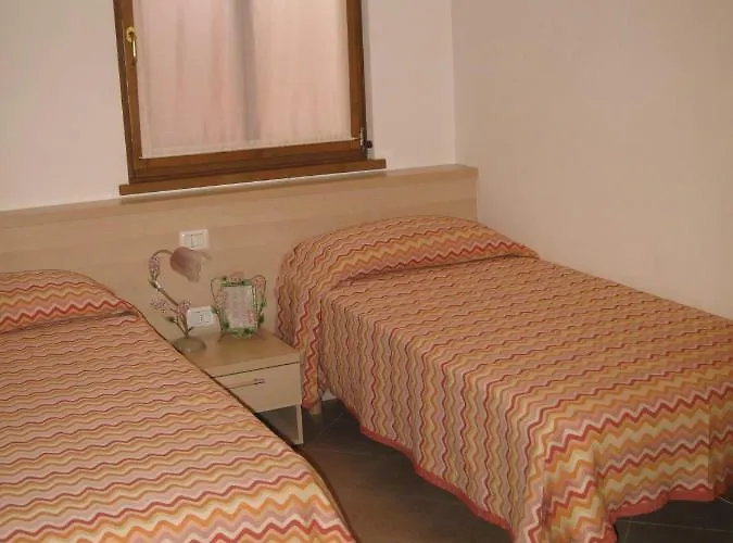 Aparthotel Residenza Cristina 4*